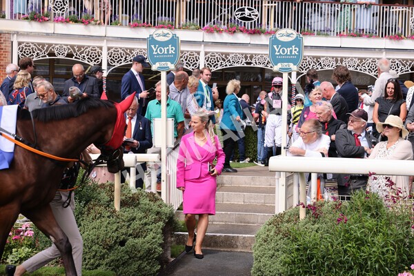 yr17082022r1-002 - Race 1 1.50pm Sky Bet & Symphony Group Stakes