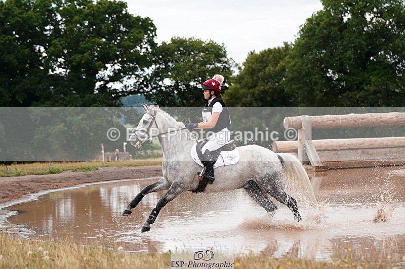 250802A-124218-04106 - B-079-Claudia.Groves-QUICKSILVER