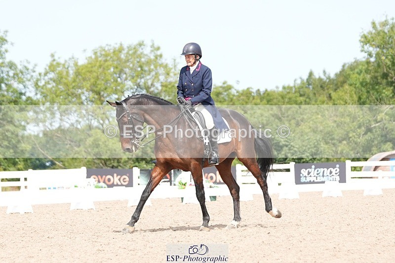 250815-120327-01040 - 015-Susan.LanzWellshead.Foxtrot