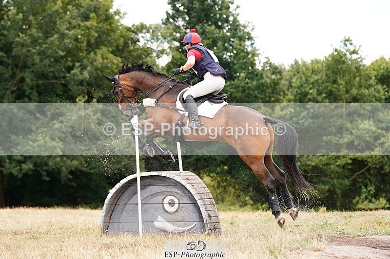 250803A-123808-13064 - M-554-Lucy.Henretty-Lee-AMANDI.VIVENDI