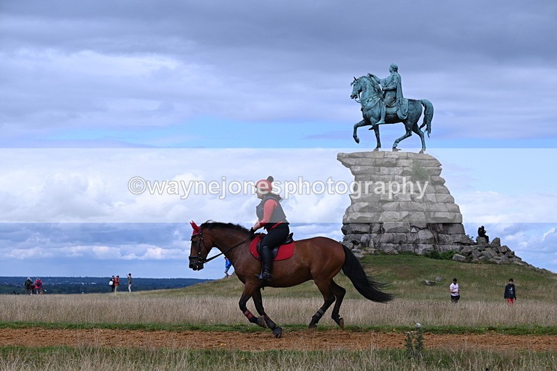 DSC_8892 - Time at Statue 14:33 to 15:10