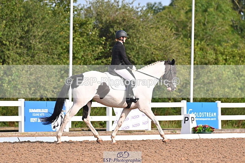 240817A-090806-06502 - 109-Michelle.Head-Alvescot.Winning.Mood