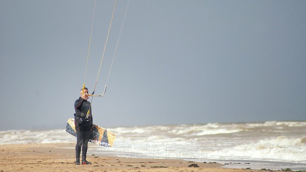  - Kite surfing