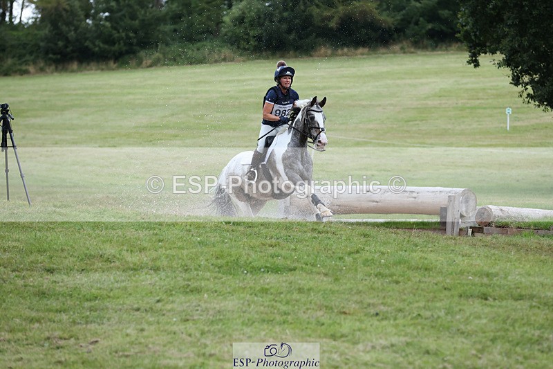 240825X-175151-38433 - 80cm XC 17.30 to End