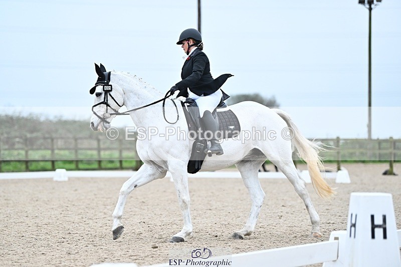 241103-154715-03225 - Novice 1 - 14.44 to 16.08