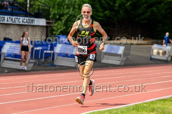 CEM26-913306 - Track Male Set One