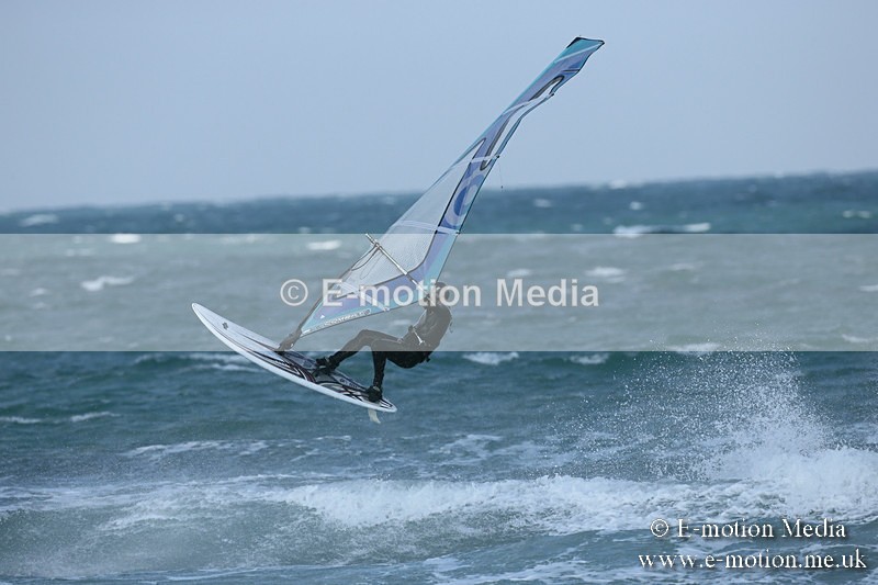 WS 020413-164 - Windsurfing