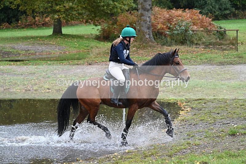 WJ7_3272 - Time 10:47 to 11:11 at the water