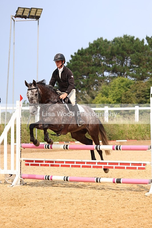 3E7A1231 - Class 4: Senior British Novice/90cm open