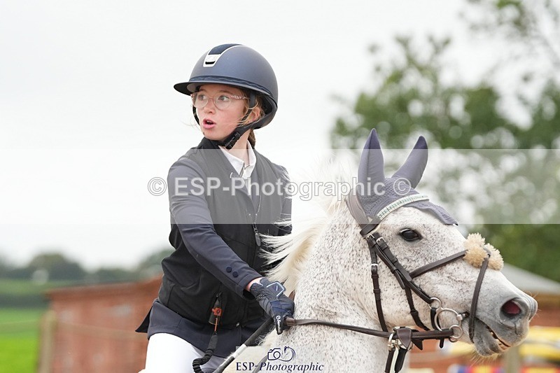 250920-154119-01487 - Cls 21 Pony Intro 80cm Derby