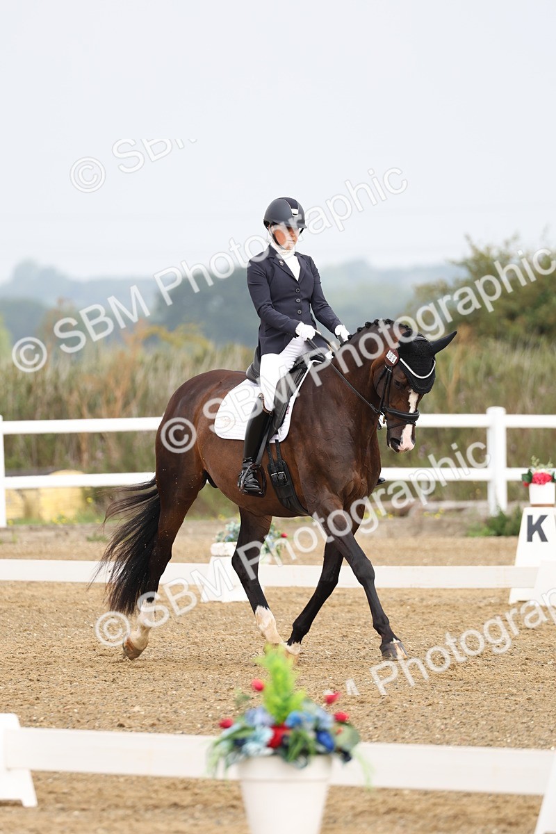 SBM_005490 - Class 6 - Novice 6 - 9.30-10.12