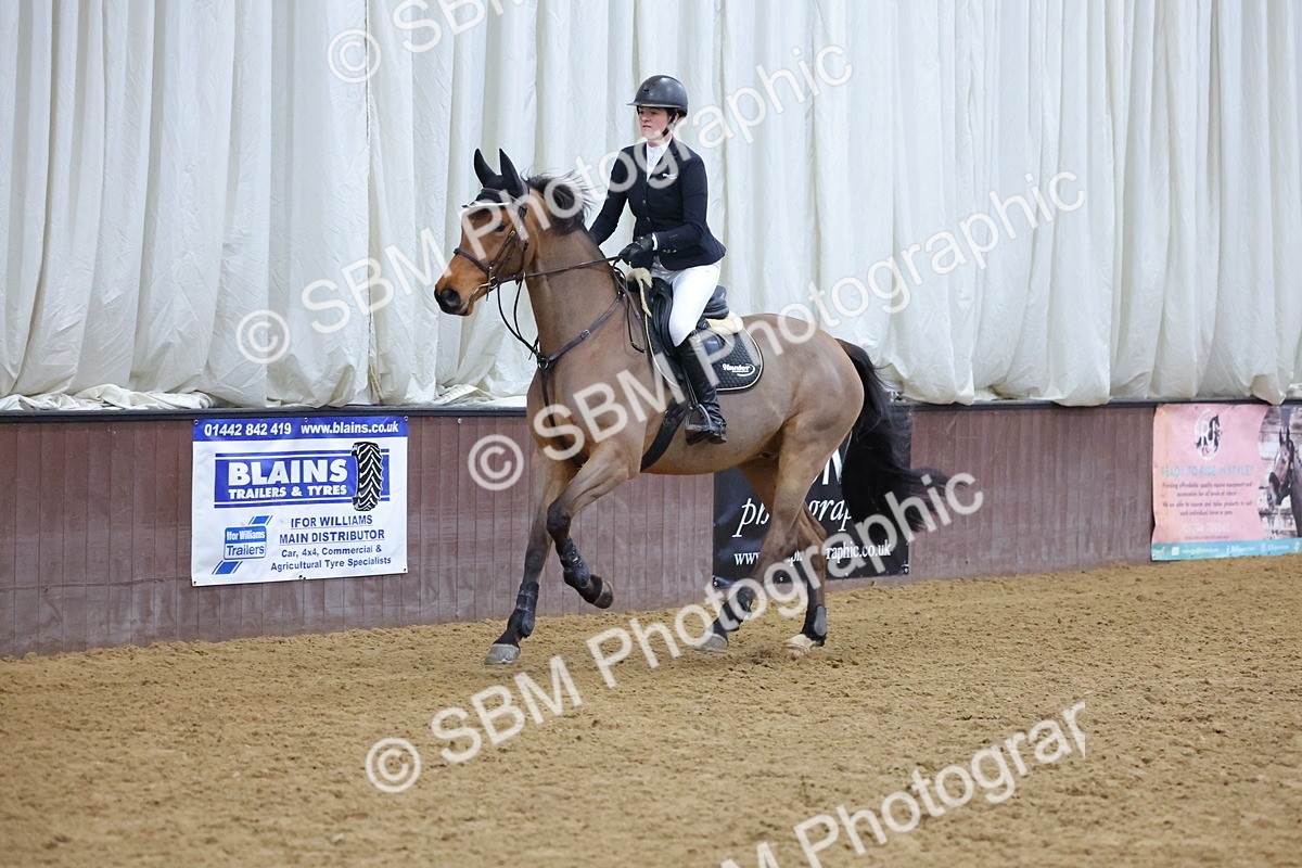1I0A4998 - Class 9 - Senior Newcomers/ 1.10m Open