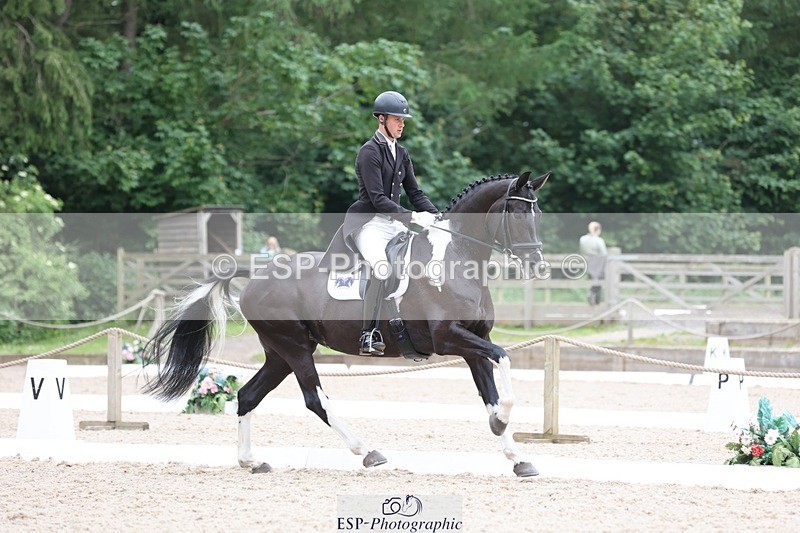 240524-171340-11253 - 377-HONEYBROOK_EXTRA_SPECIAL-Tom_Rowland