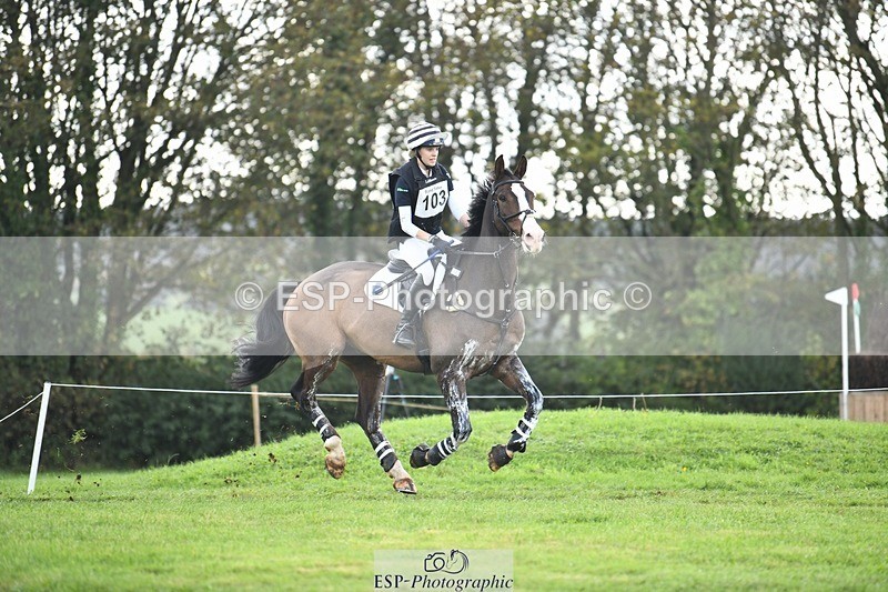 231020-134721-09560 - 103-BEECH.HILL.KIKO.CLOVER-Harriet.Blair-XC