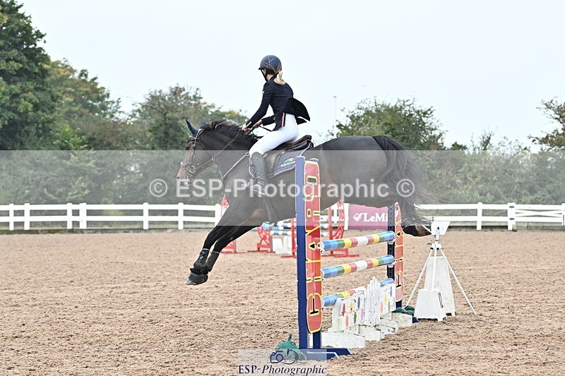 240925A-123510-00595 - Cls 3 Snr 1.05m Open