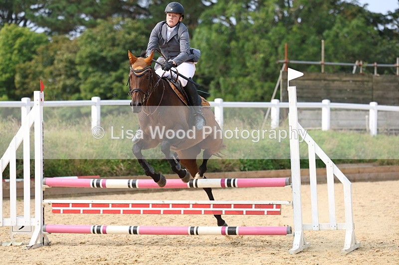 3E7A3011 - Class 12: Junior 80cm