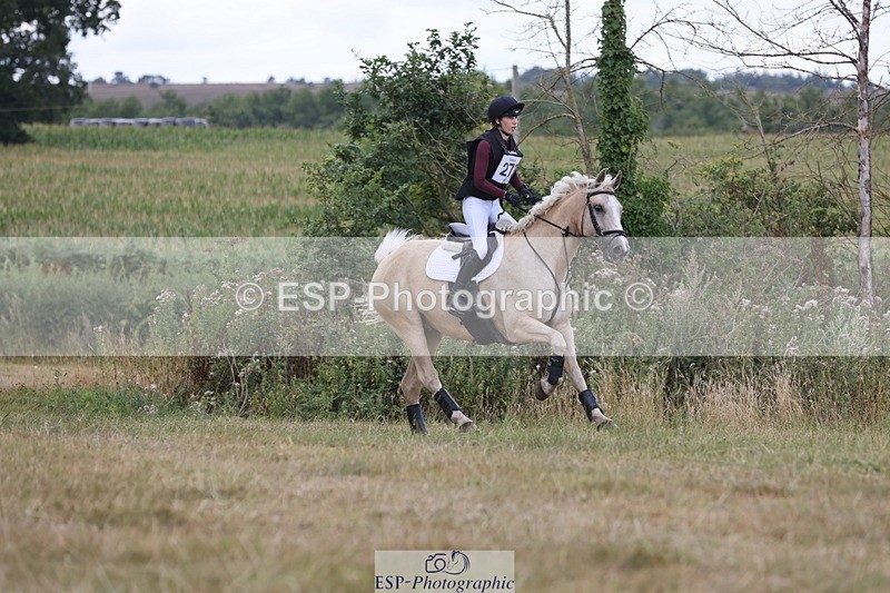 250802A-152813-06741 - F-273-Imogen.Knight-FOURSEASONS.FIRST.EDITION