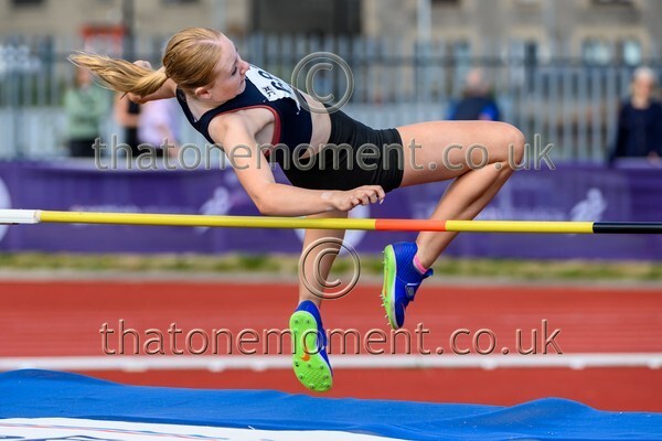 Age25SAT-926195 - Field Female Set One