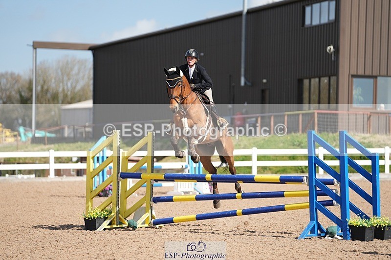 250329-105249-03750 - Cls 20 British Novice and 90cm