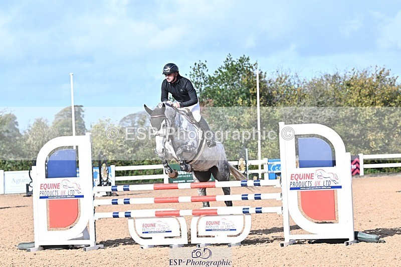261014-112508-00189 - Cls 03 Snr Disco & 1.00m Open