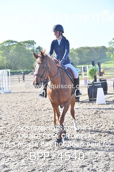 BPP_4540 - CLASS 9 Senior Newcomers/ 1.10m Open