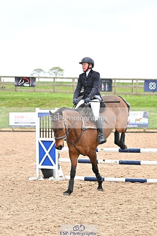 250414-104406-00221 - 80cm Round 1