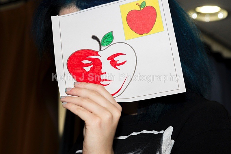 8KJS0765 - Geoff, Gina's Dads 90th Birthday party.