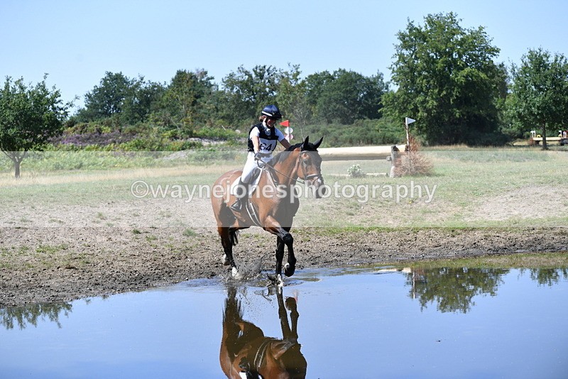 WJ5_3433 - XC Time 13:30 to 14:00