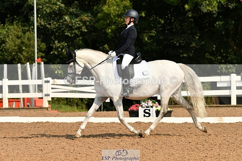 250817-102137-07846 - 207-Esme.LangBrouwershaven.Silvia