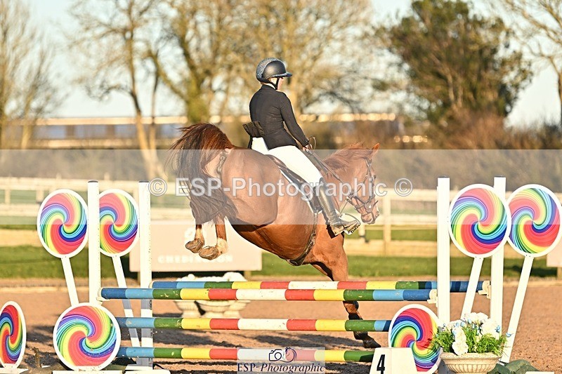 250401-190017-00866 - 90cm Classes