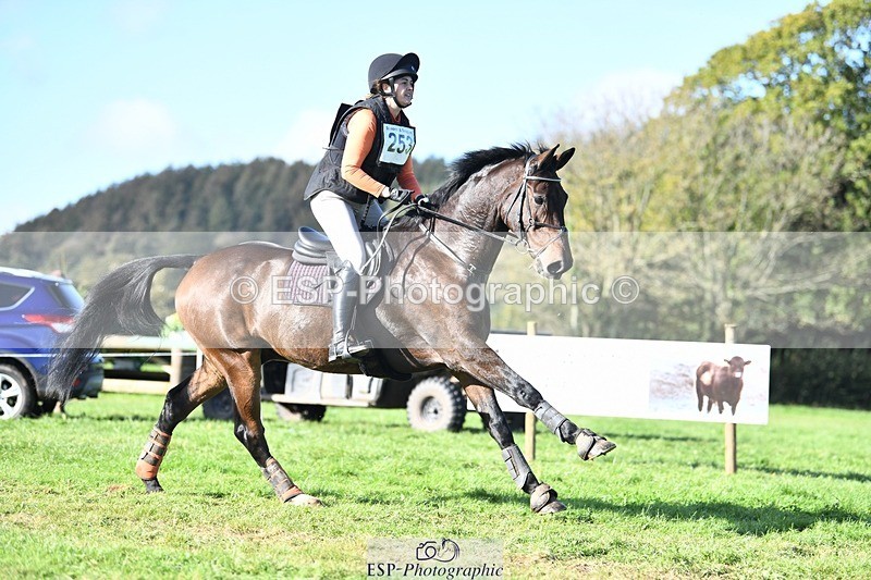 231022-113021-26230 - 253-GEKO-Odette.Orlande-XC