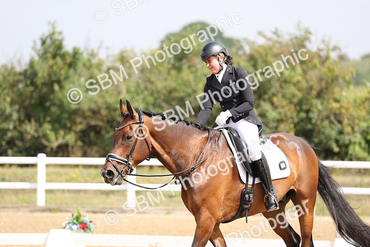 SBM_005884 - Class 6 - Novice 6 - 10.26-11.29