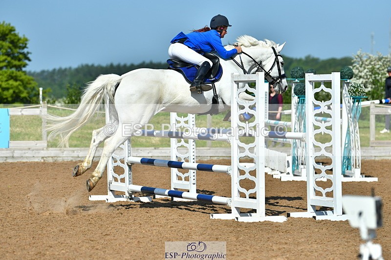 230527A-095432-03090 - Cls 13 Snr 1.05m + 1.10m Open