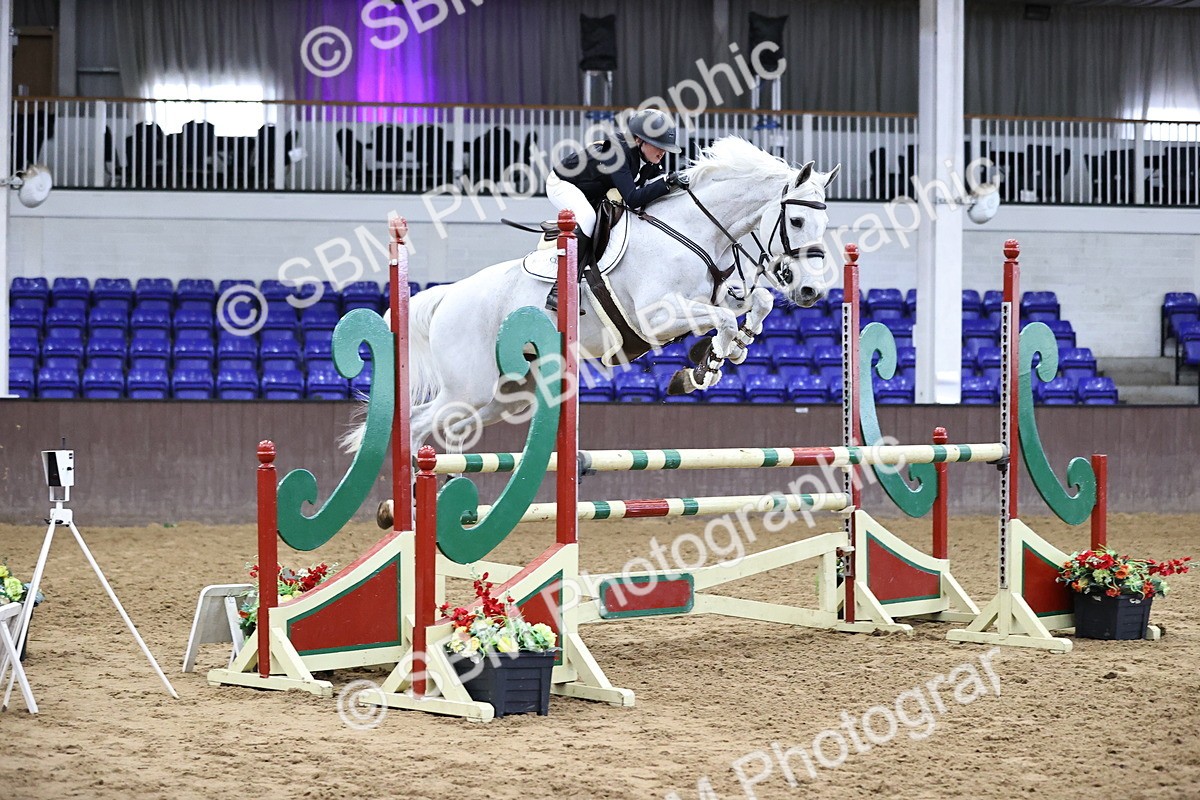 SBM_001870 - Class 4 - Senior Newcomers - 1.10m Open