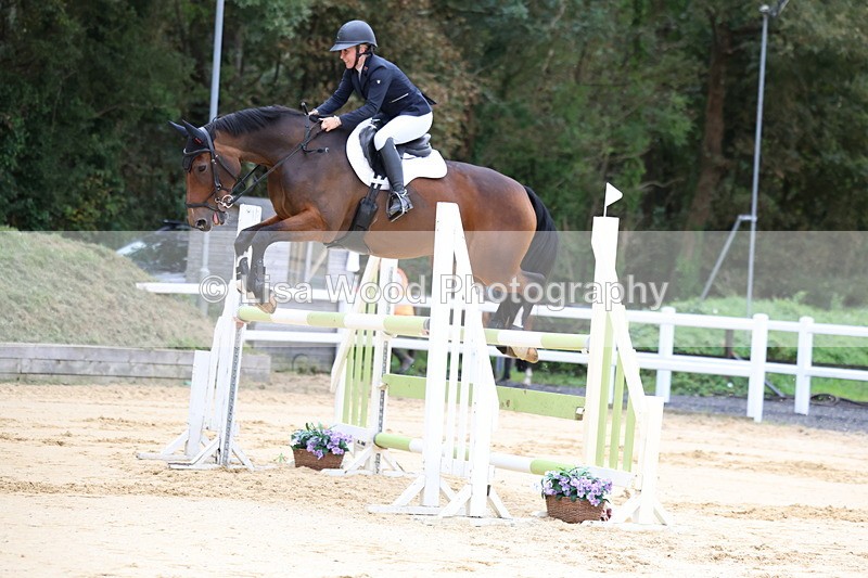 3E7A3133 - Class 8: Senior Newcomers/1.10m open
