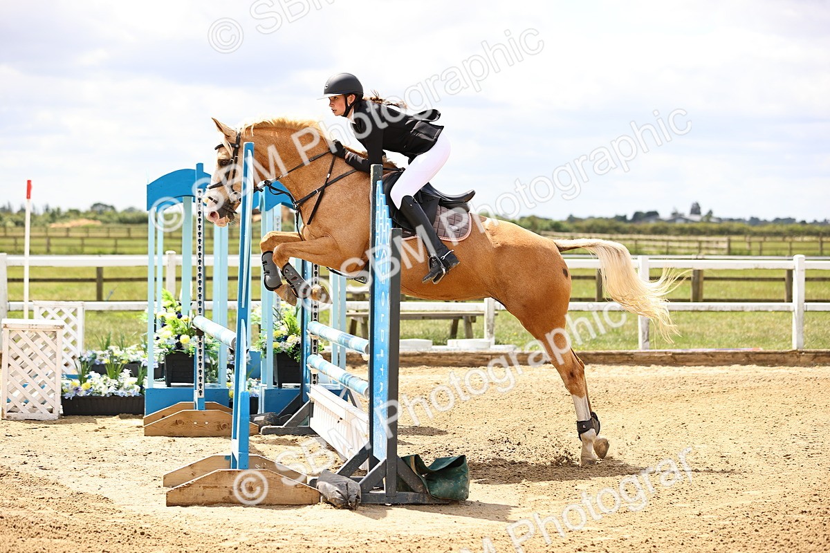 SBM_007901 - Class 3 - 90cm showjumping