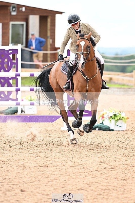 240727A-155350-06019 - Cls 16 Snr Foxhunter