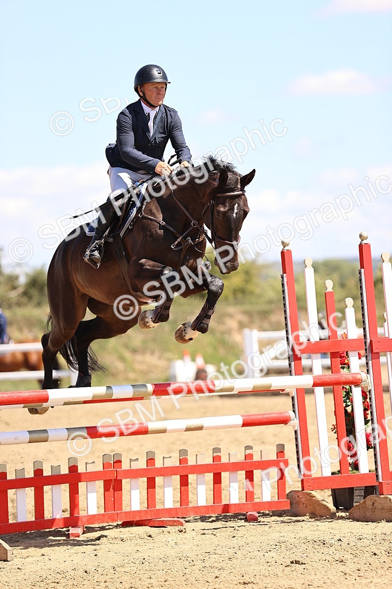 SBM_014805 - Class 15 - Senior Newcomers - 1.10m Open
