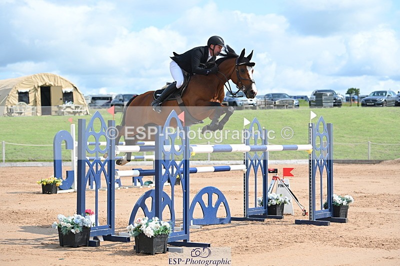 230721A-105300-05478 - Cls 6, 2 Star Medium 1.35m