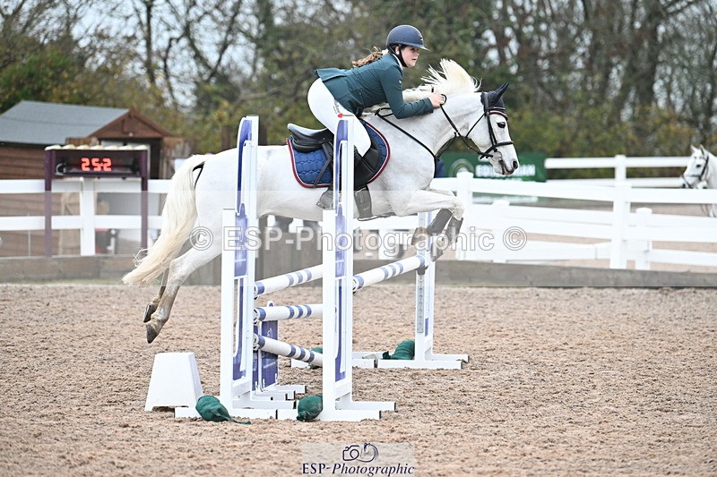 231118A-091956-00329 - Cls 2 BlueChip Pony Novice Qualifier