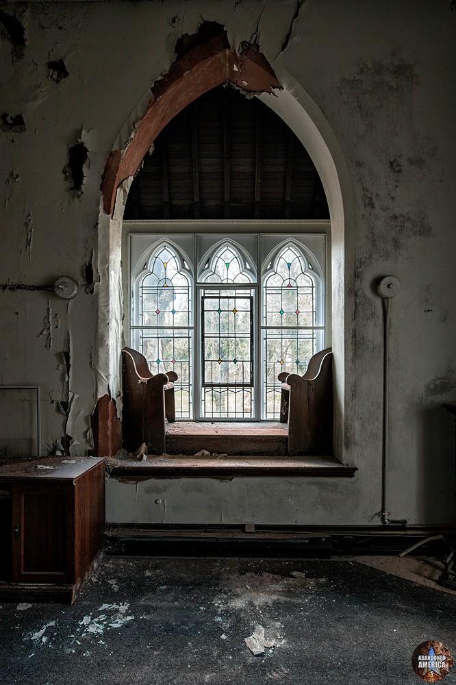 St. Peter's Episcopal Church (Germantown, PA) | Window Seat - St. Peter's Episcopal Church