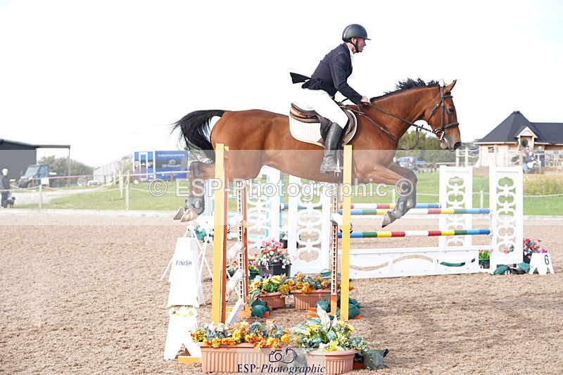 241005A-160652-05154 - SAT Cls 12 Snr Fox & 1.20m Open