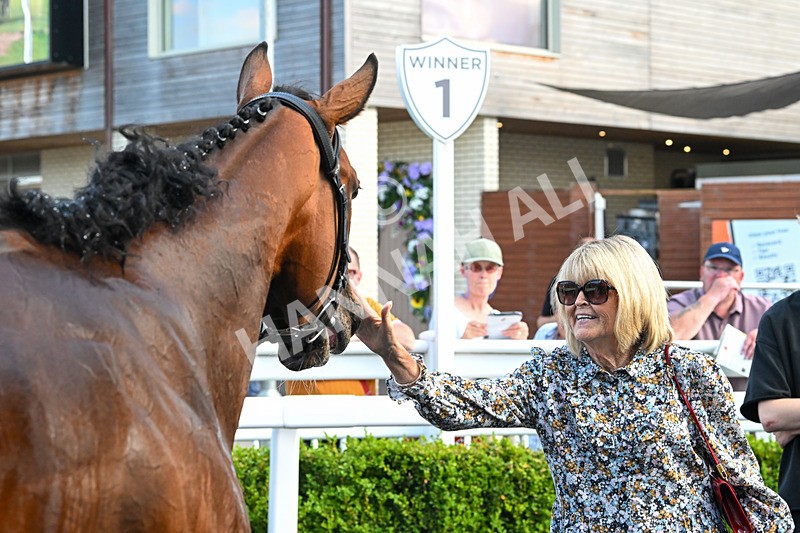 160725-Race 5-Chuti Manika-9374 - Race 5