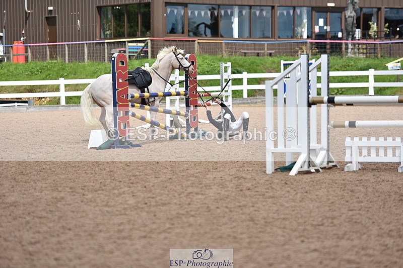 230806A-142542-02504 - Cls 22 Pony Foxhunter & 1.10m Open