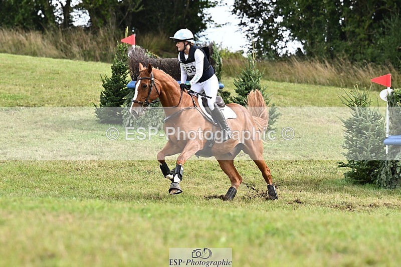 250831-104555-06406 - L-558-Lucy.Davies