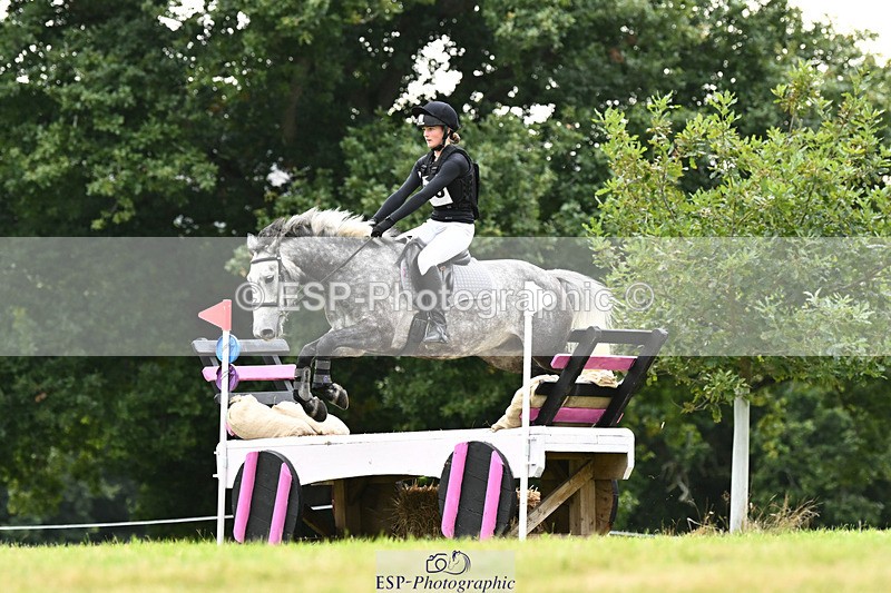 240825X-181114-38156 - 80cm XC 17.30 to End