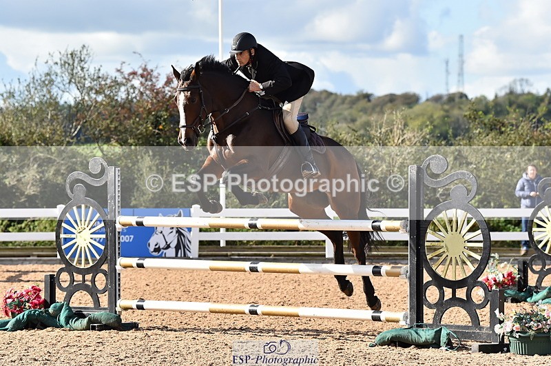 231014A-141724-05261 - Cls 15 1.05m Amateur Q 2nd R