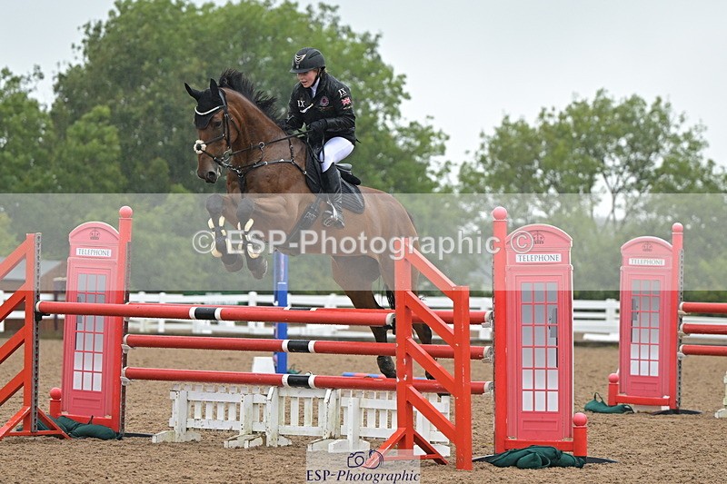 240925A-132443-00847 - Cls 4 Newcomers and 1.10m Open