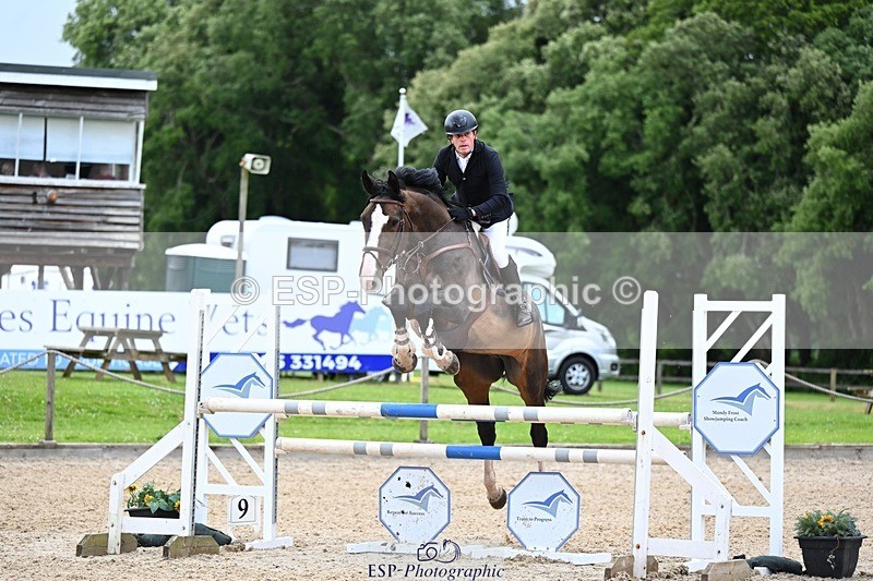 240706-180700-17639 - Cls 39 1.05m Amateur Quali and Open