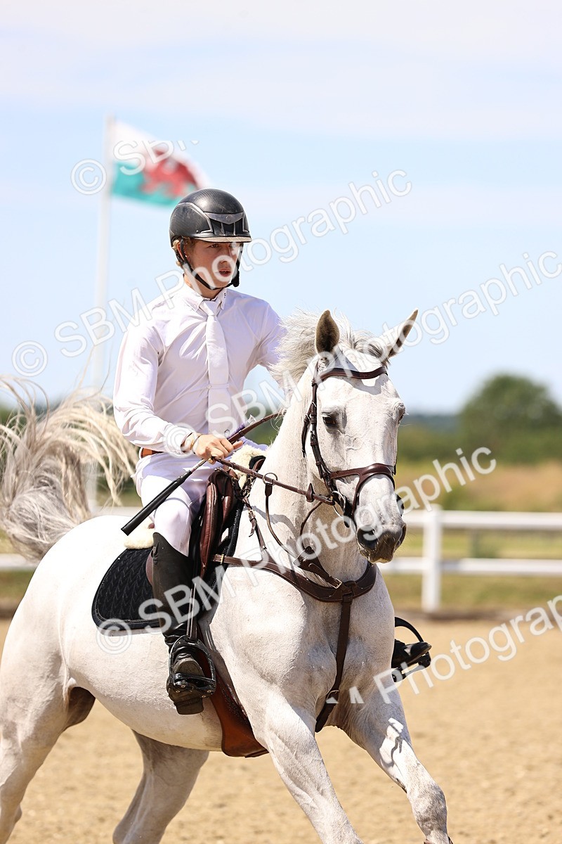 SBM_001812 - Class 16 - GFS Senior Newcomers 1.25m